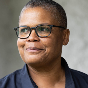 Headshot Keeanga-Yamahtta Taylor